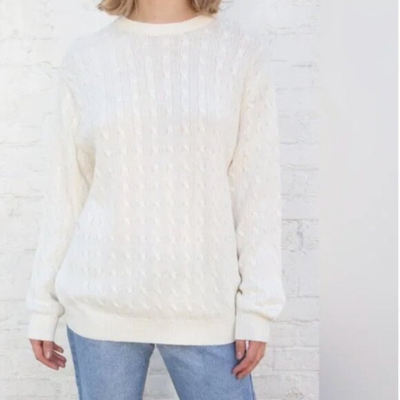 Brand New-Perfect Condition Brandy Melville Cotton Cable Knit Crew Neck Sweater - Picture 2 of 7